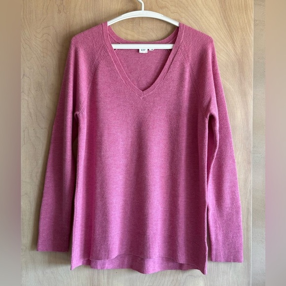 GAP V-Neck True Soft Sweater Pink Heather Merino Wool Blend Size M - Picture 1 of 12